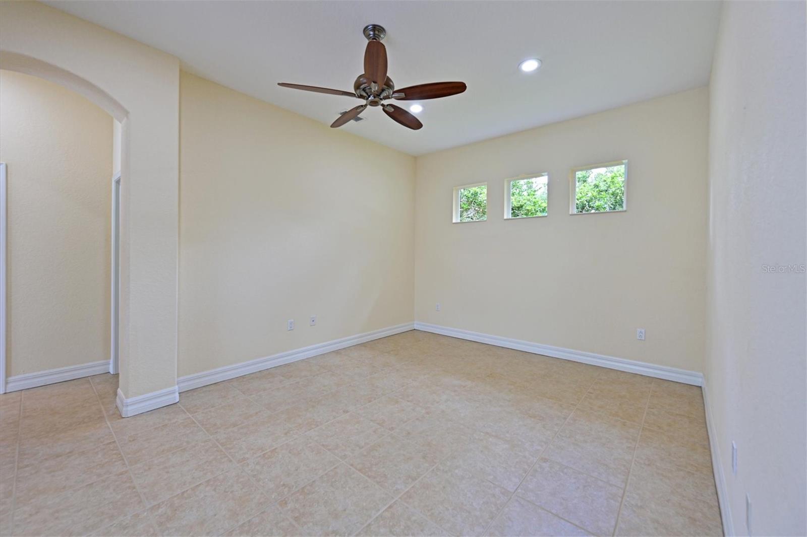 10622 CONCH SHELL TER