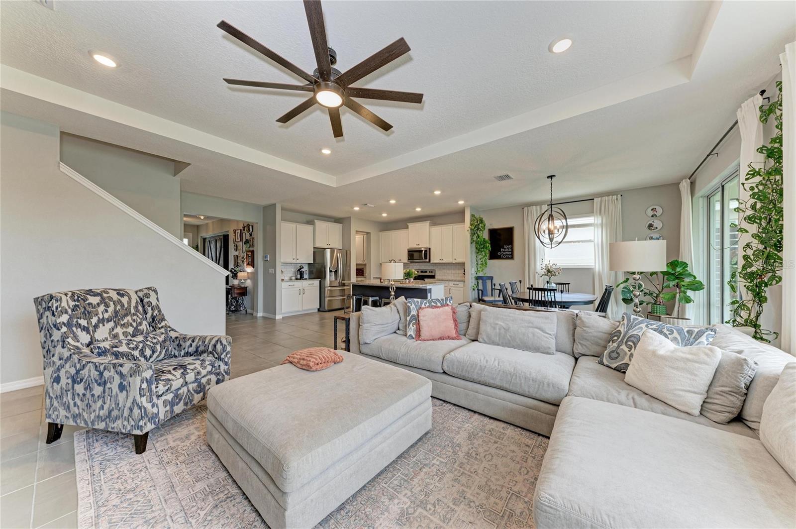 10815 CHARLOTTE DR
