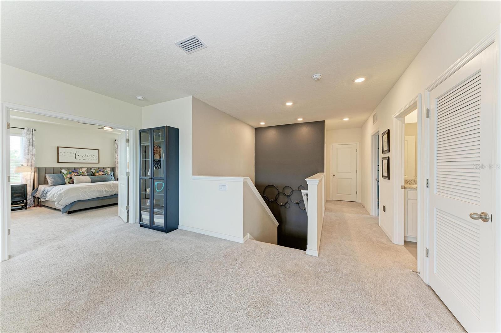 10815 CHARLOTTE DR