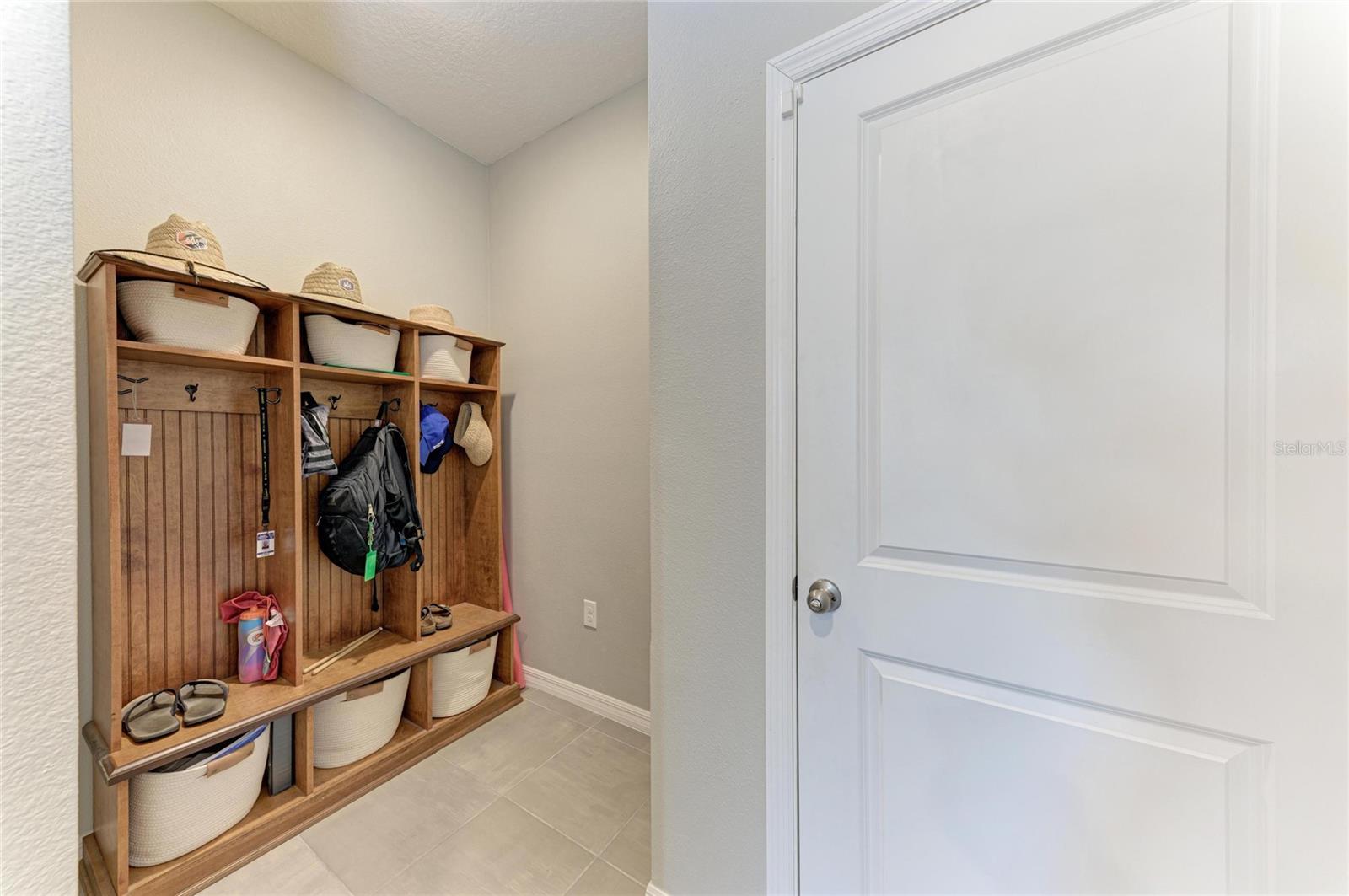 10815 CHARLOTTE DR