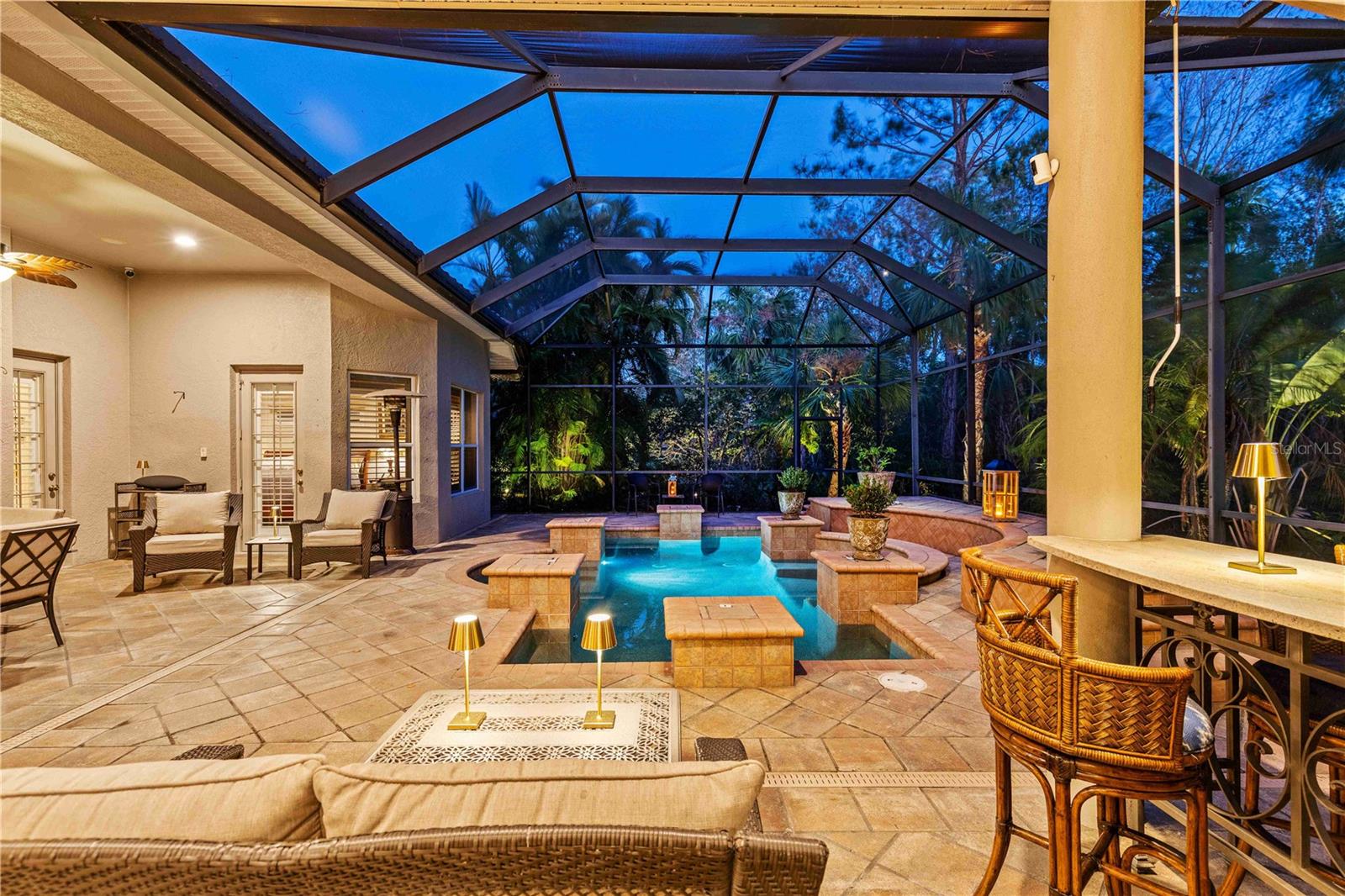 10006 DISCOVERY TER
