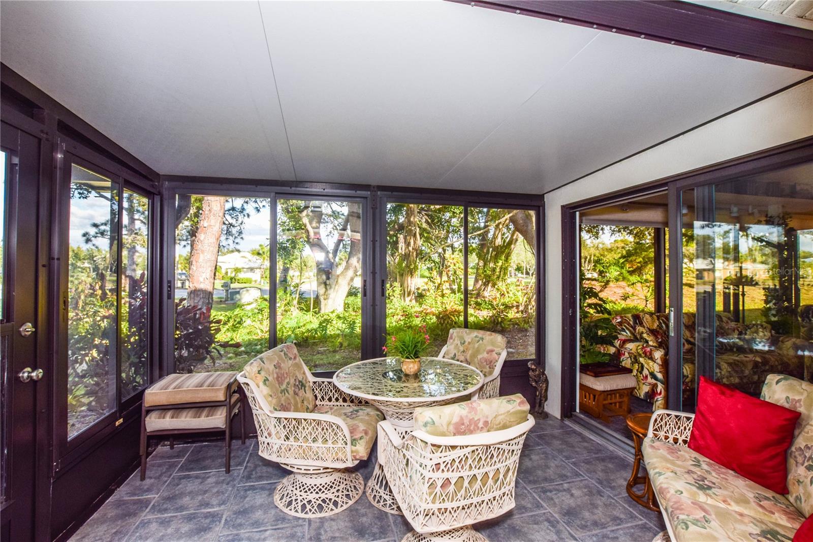 316 PEMBROKE LN #190