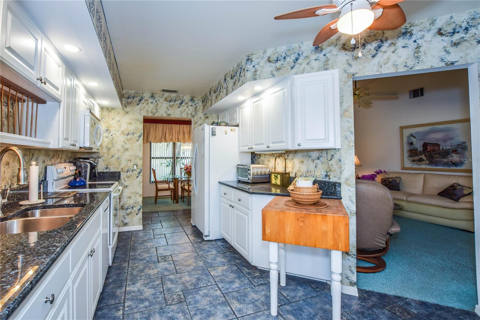 316 PEMBROKE LN #190