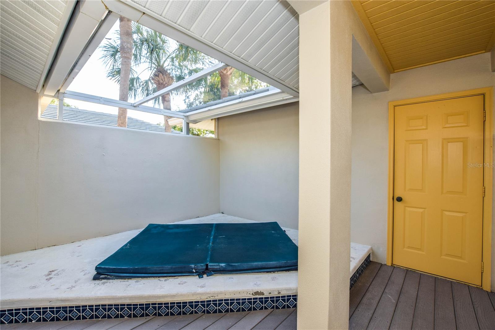 316 PEMBROKE LN #190