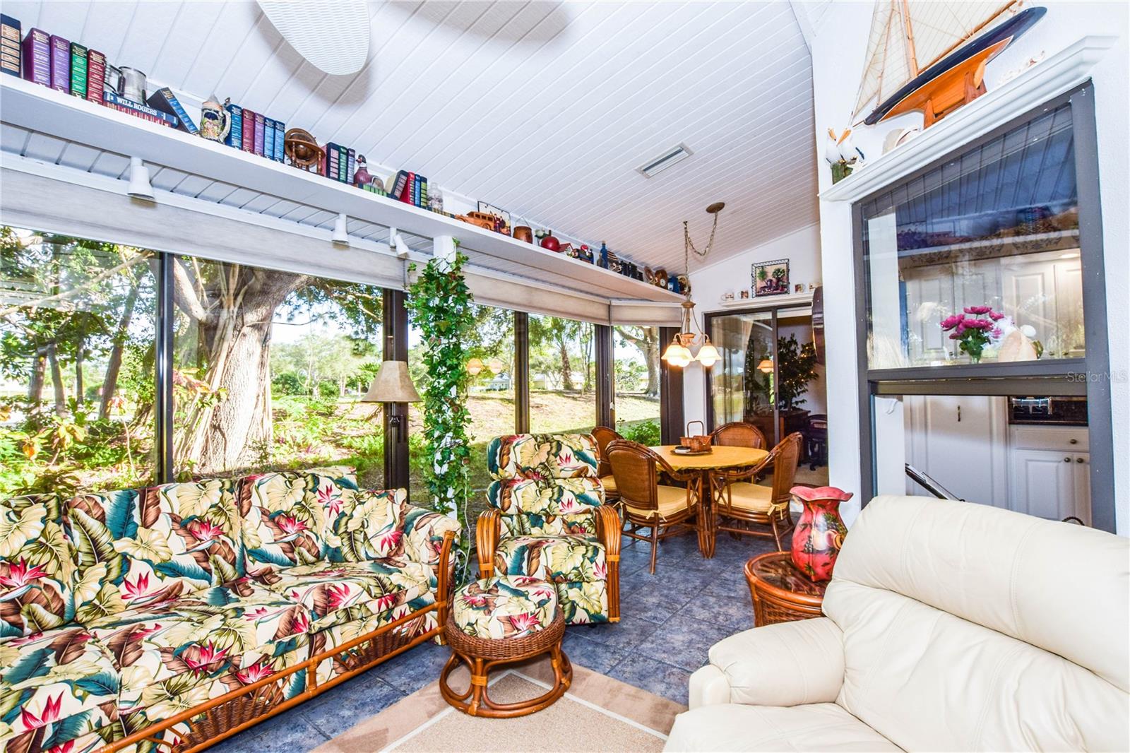 316 PEMBROKE LN #190