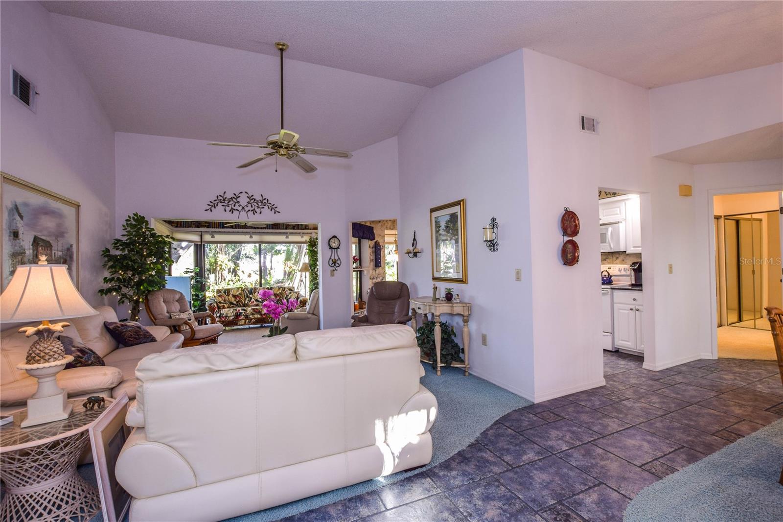 316 PEMBROKE LN #190