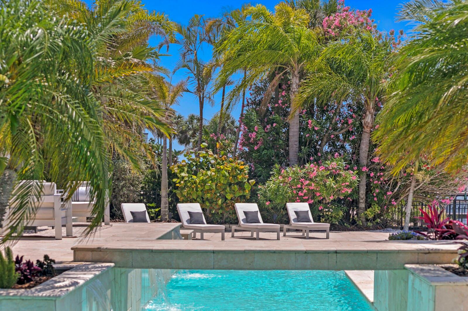 1746 SANTA BARBARA DR