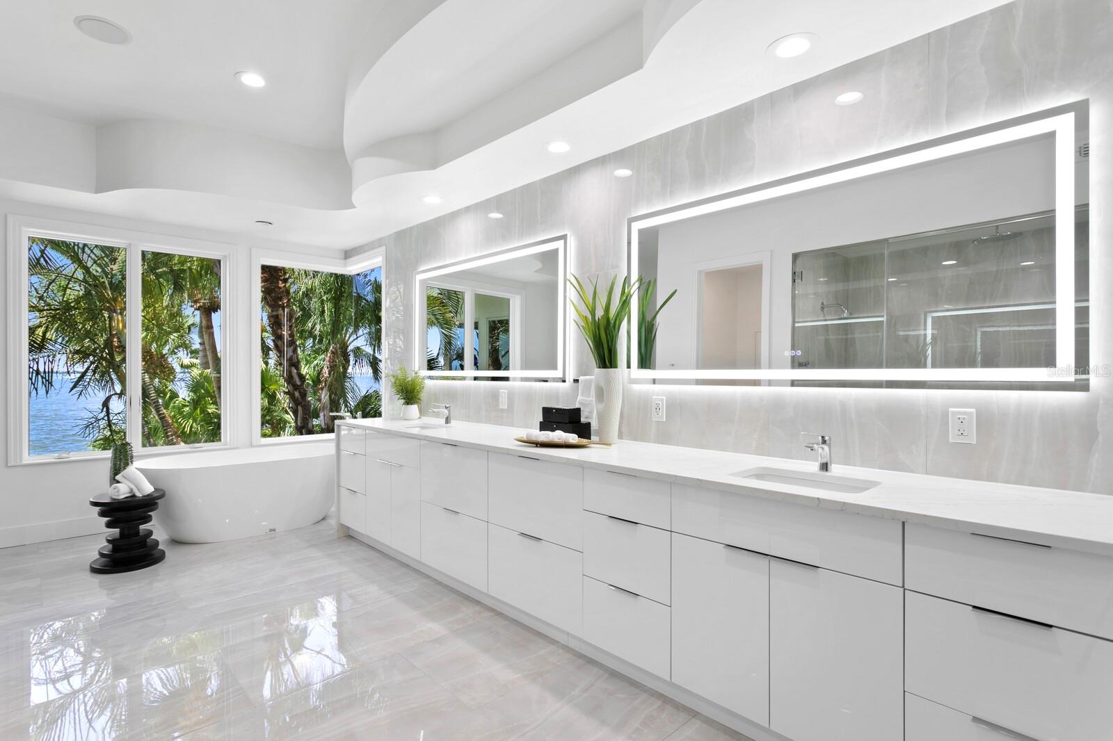 1746 SANTA BARBARA DR