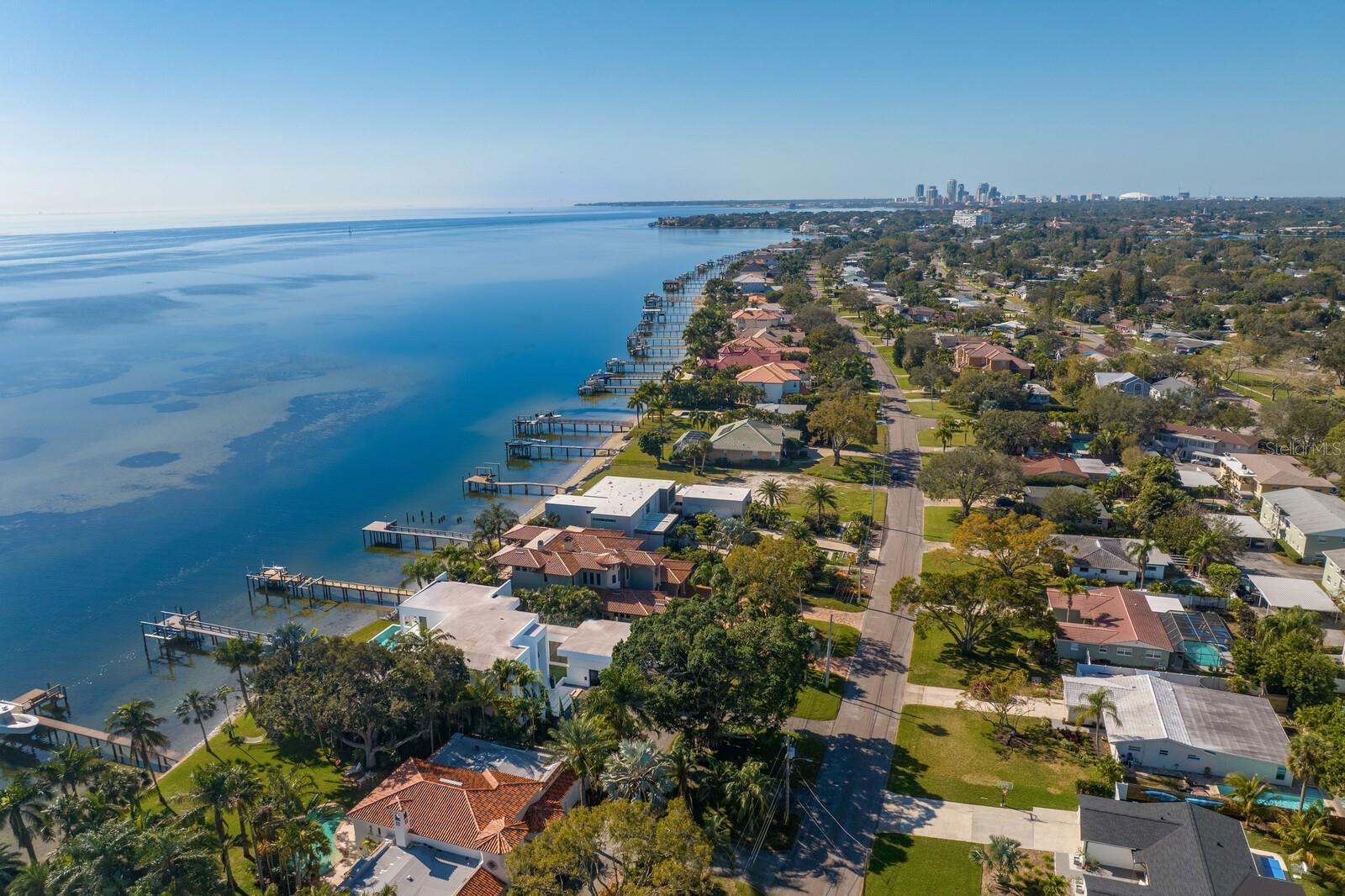 4611 BAYSHORE BLVD NE