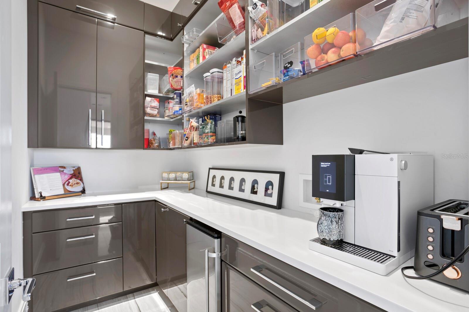 4611 BAYSHORE BLVD NE