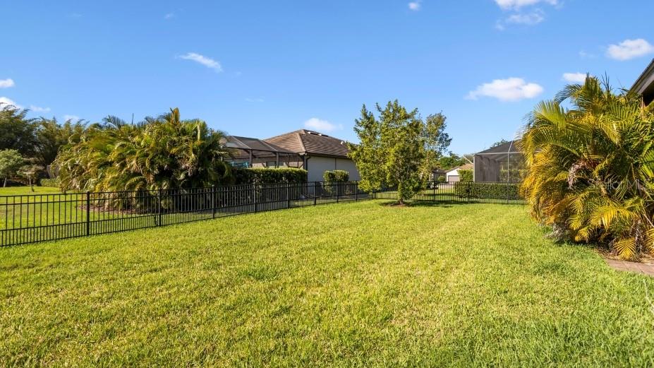 11412 AUTUMN LEAF WAY