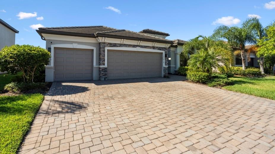 11412 AUTUMN LEAF WAY