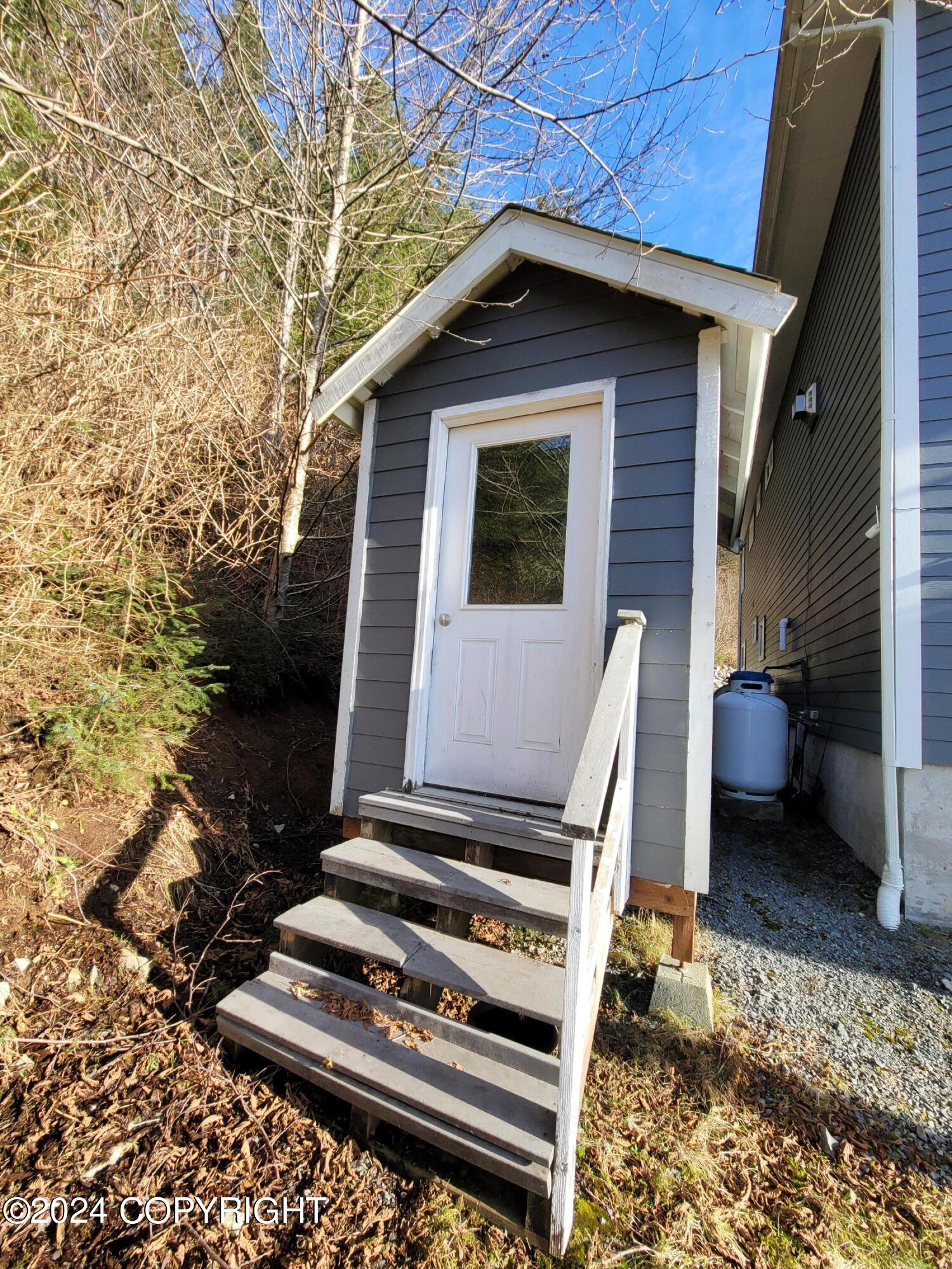 315 Eliason Loop
