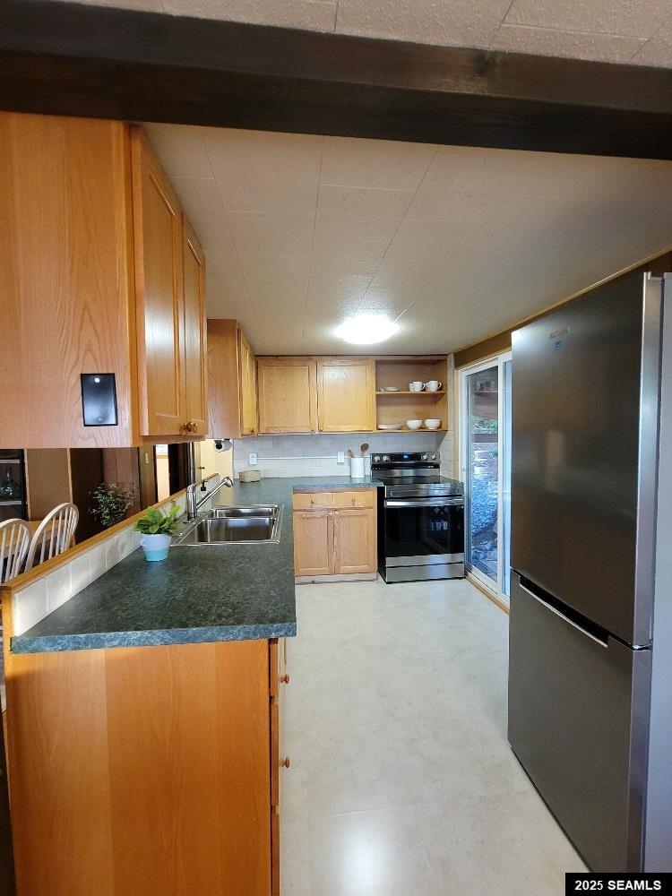 3104 Halibut Point Road