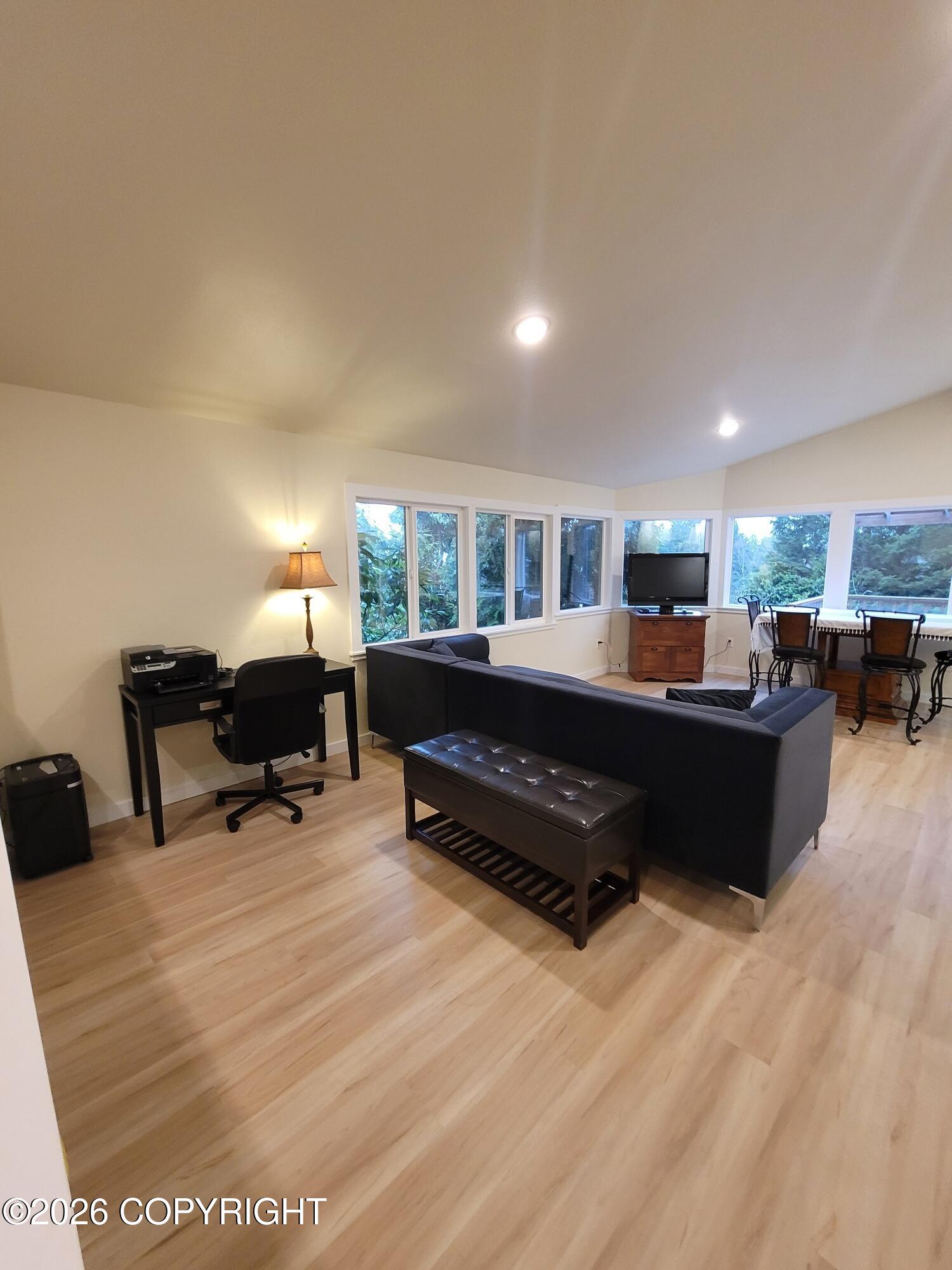 205 Lakeview Drive