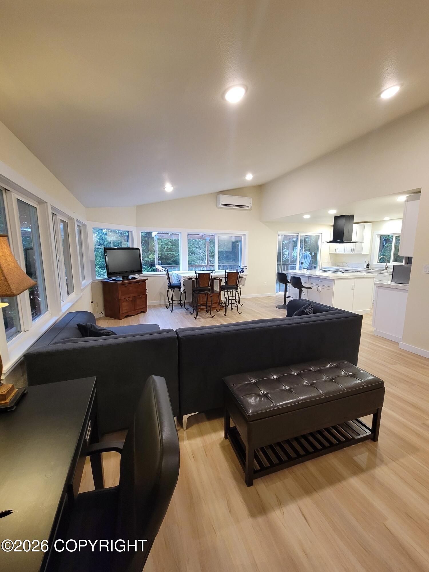 205 Lakeview Drive