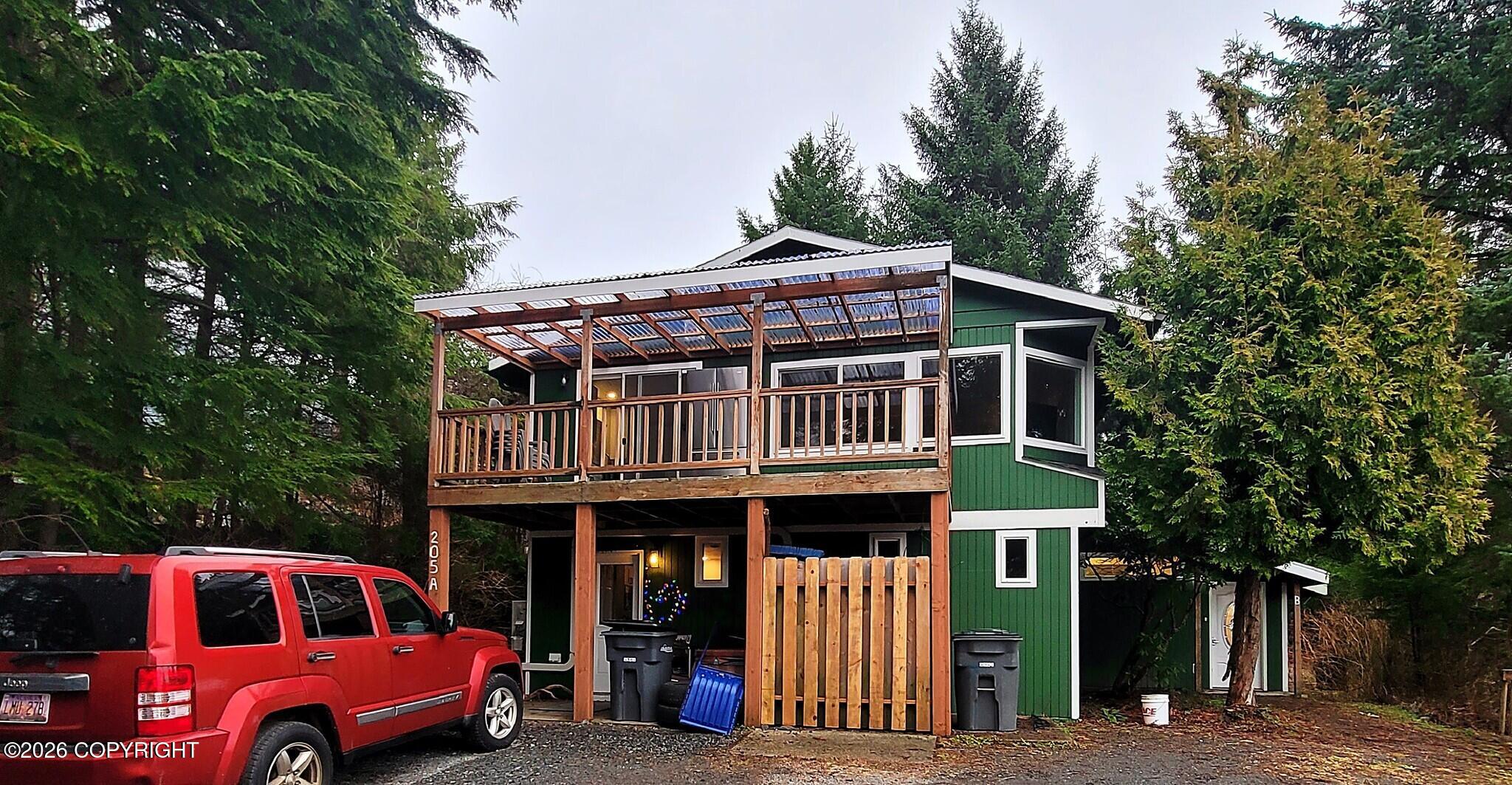 205 Lakeview Drive