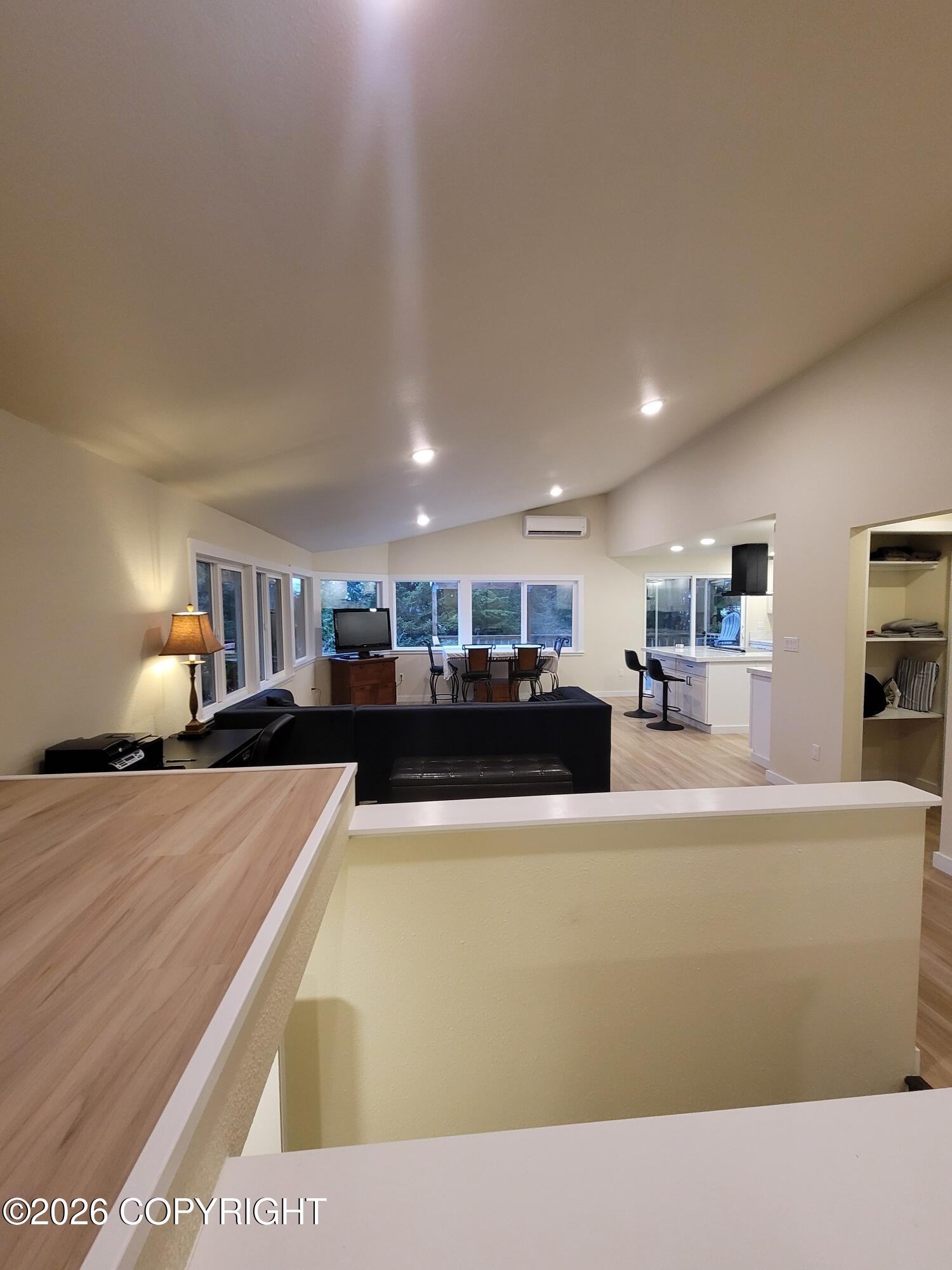 205 Lakeview Drive