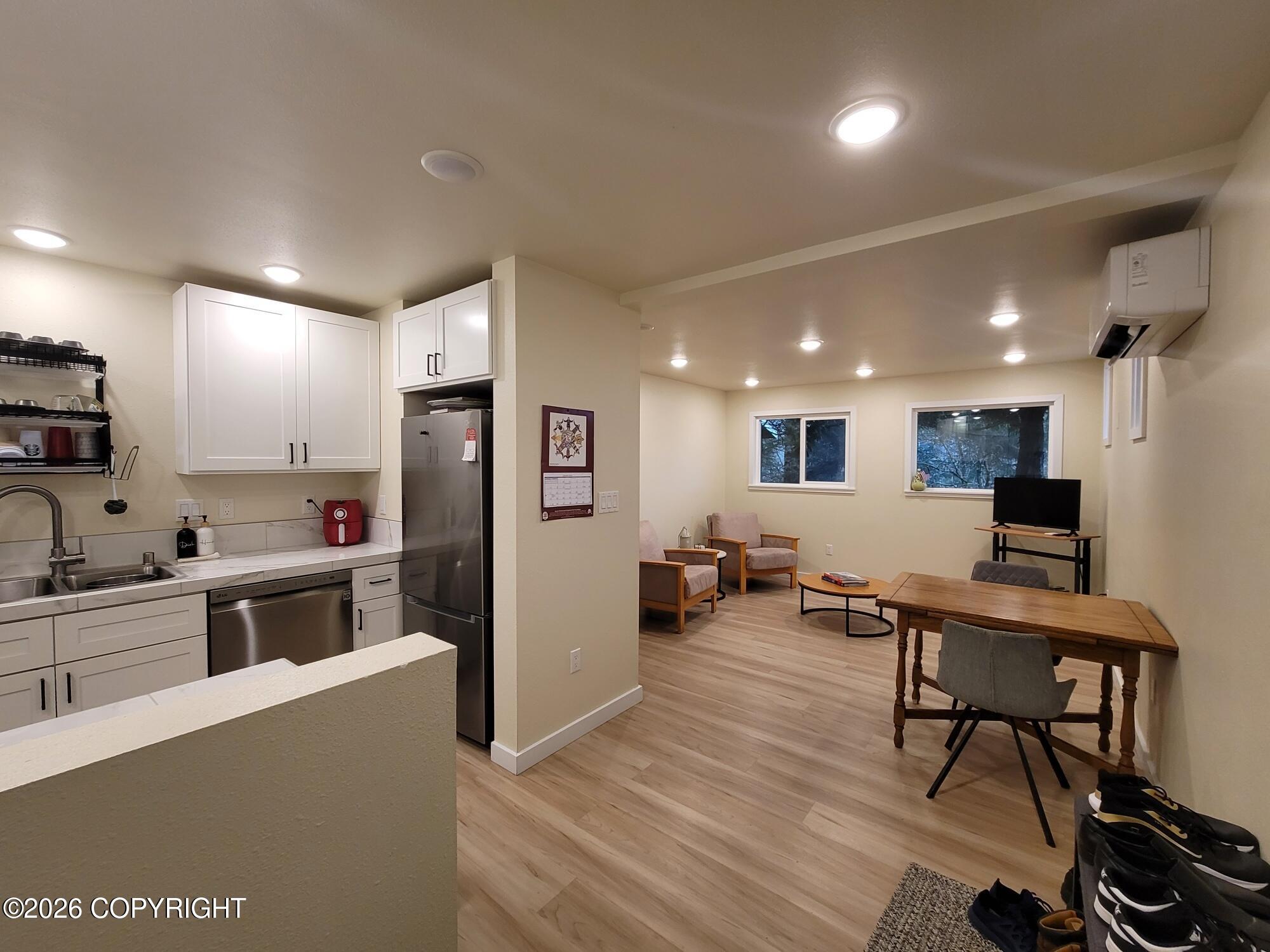 205 Lakeview Drive