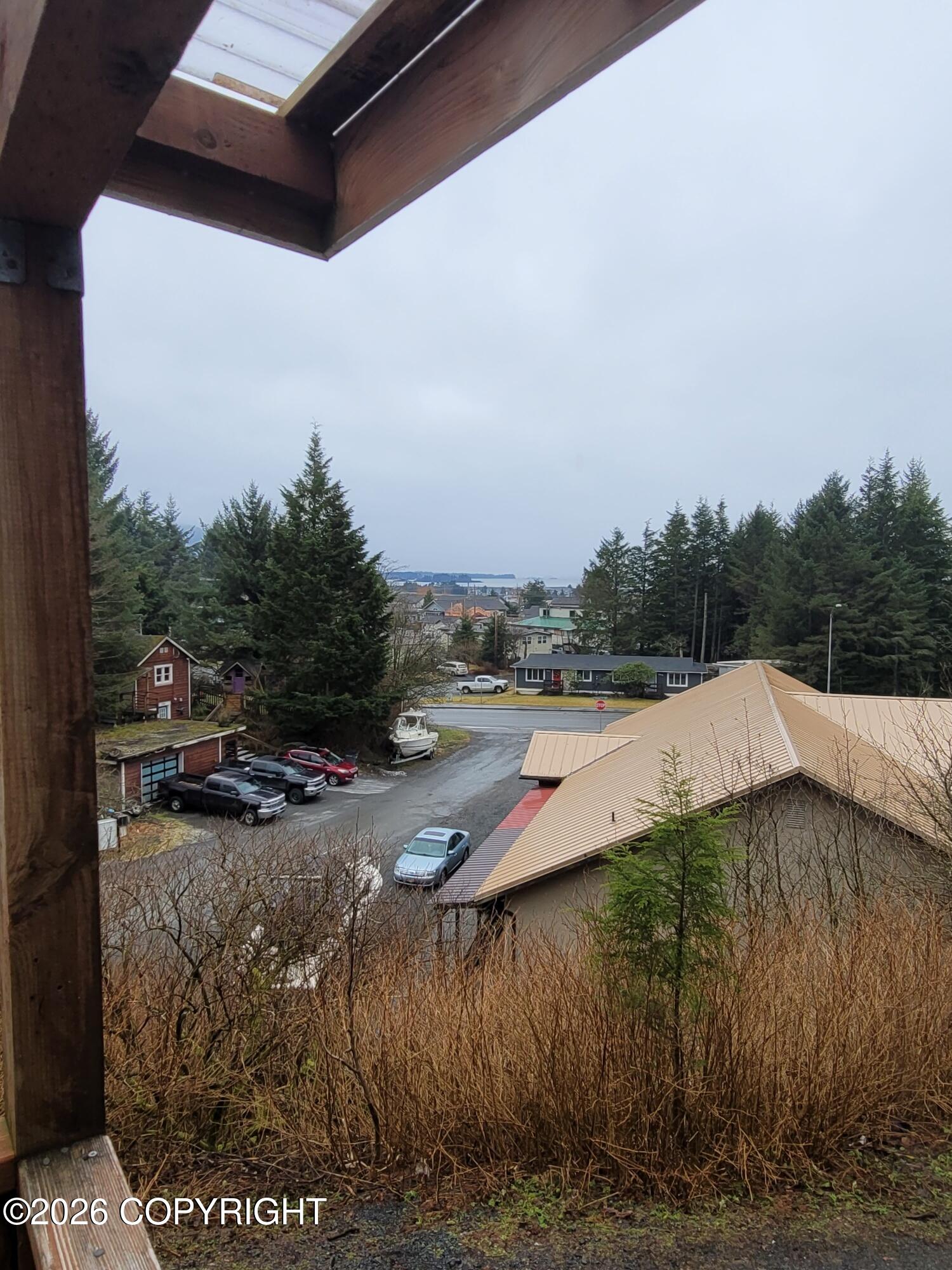 205 Lakeview Drive