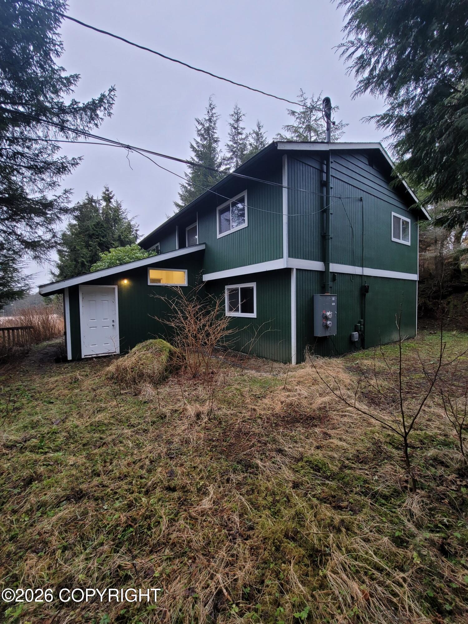205 Lakeview Drive