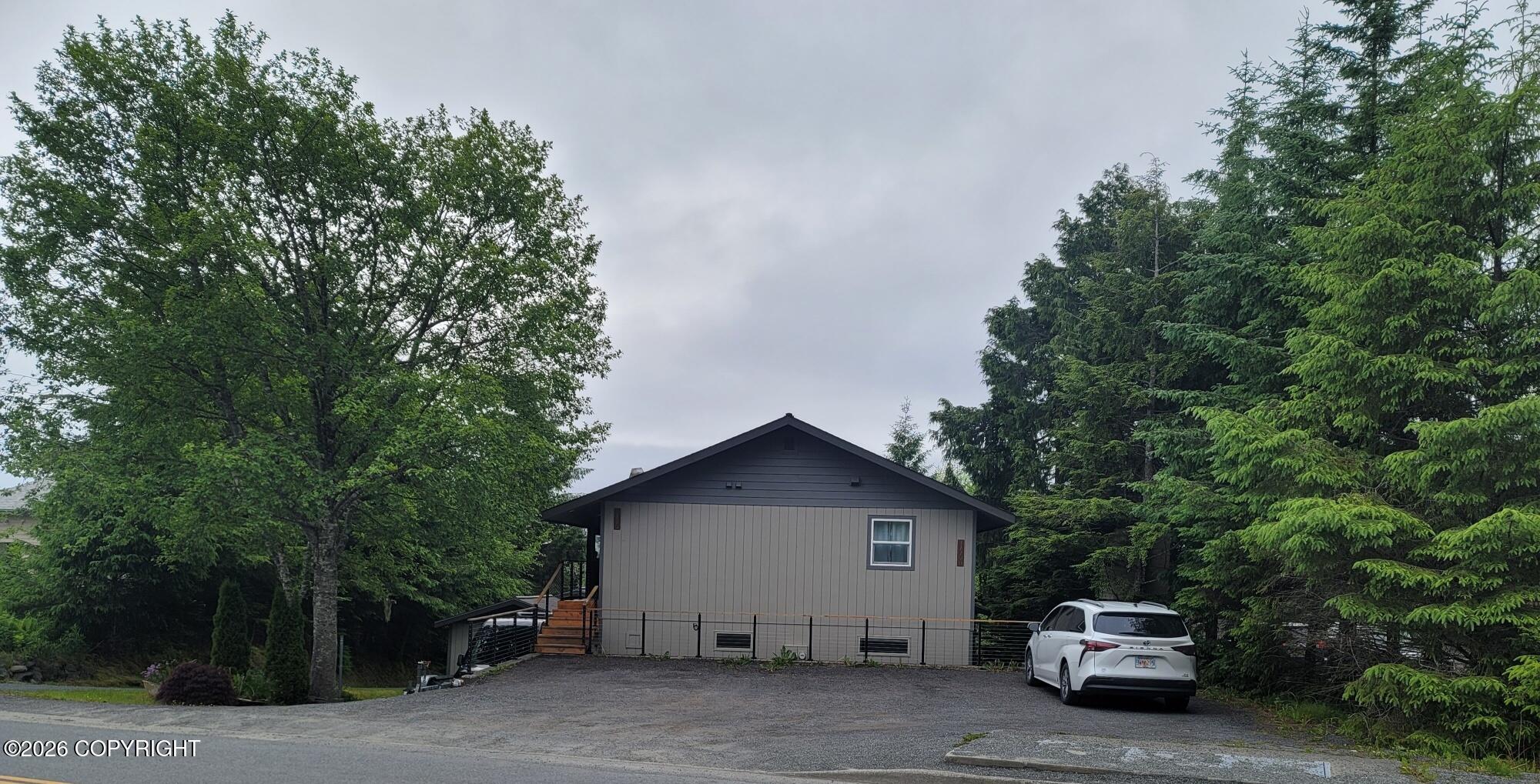 1729 Edgecumbe Drive
