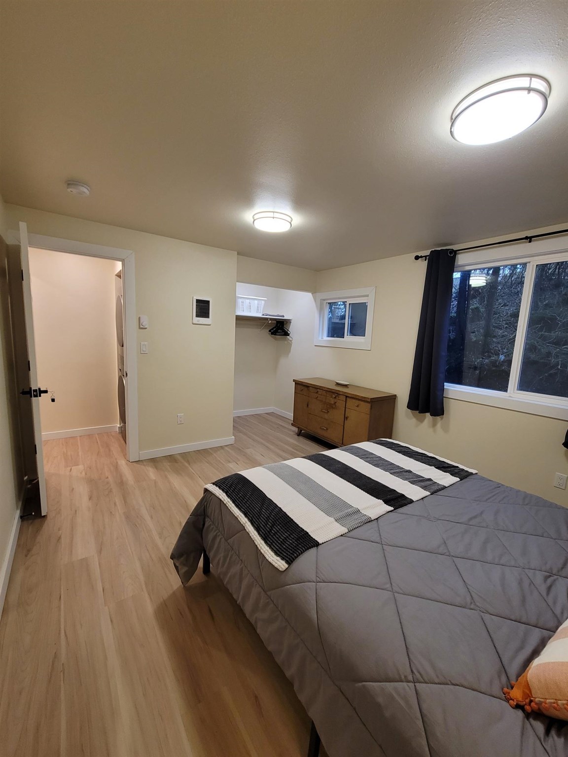 205 Lakeview Drive