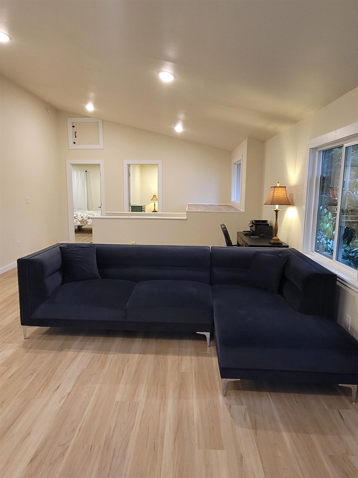 205 Lakeview Drive