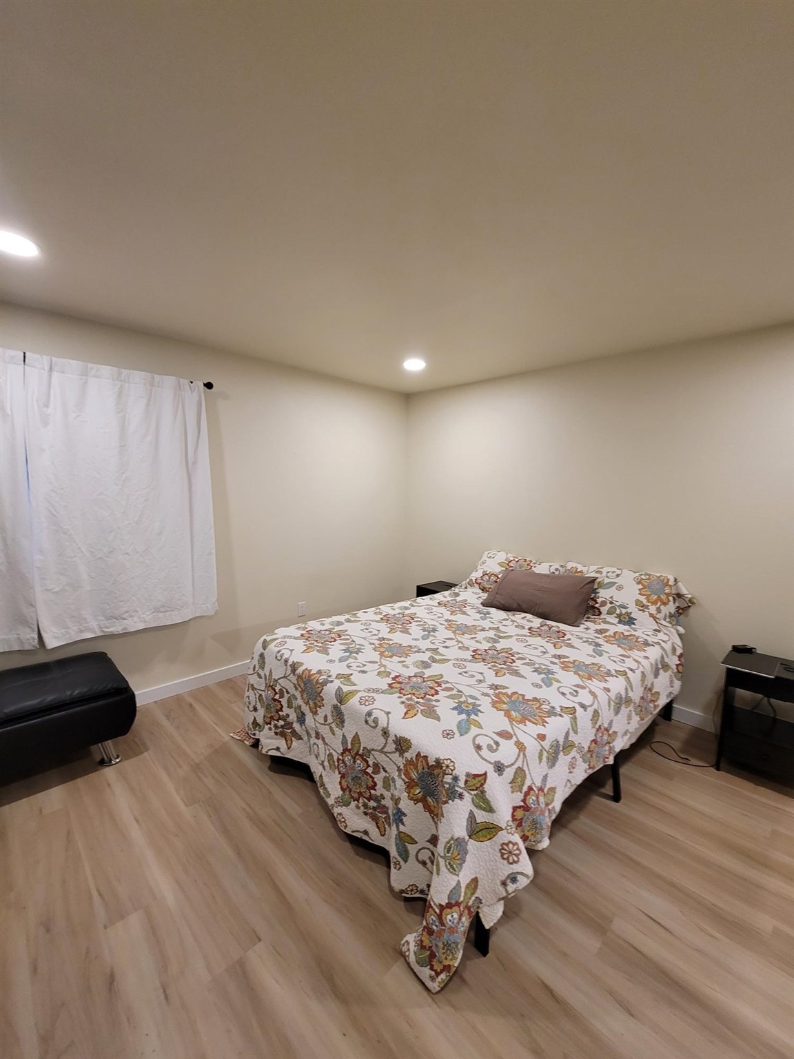 205 Lakeview Drive