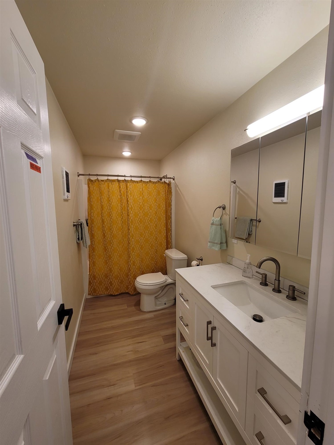 205 Lakeview Drive