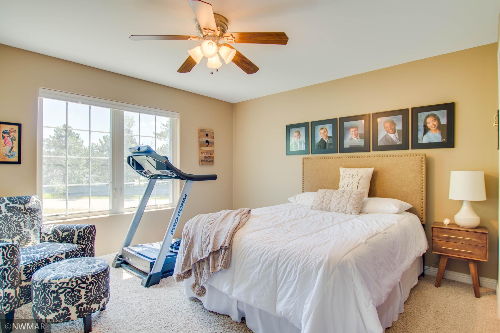 4240 Irvine Avenue NW Unit: 18