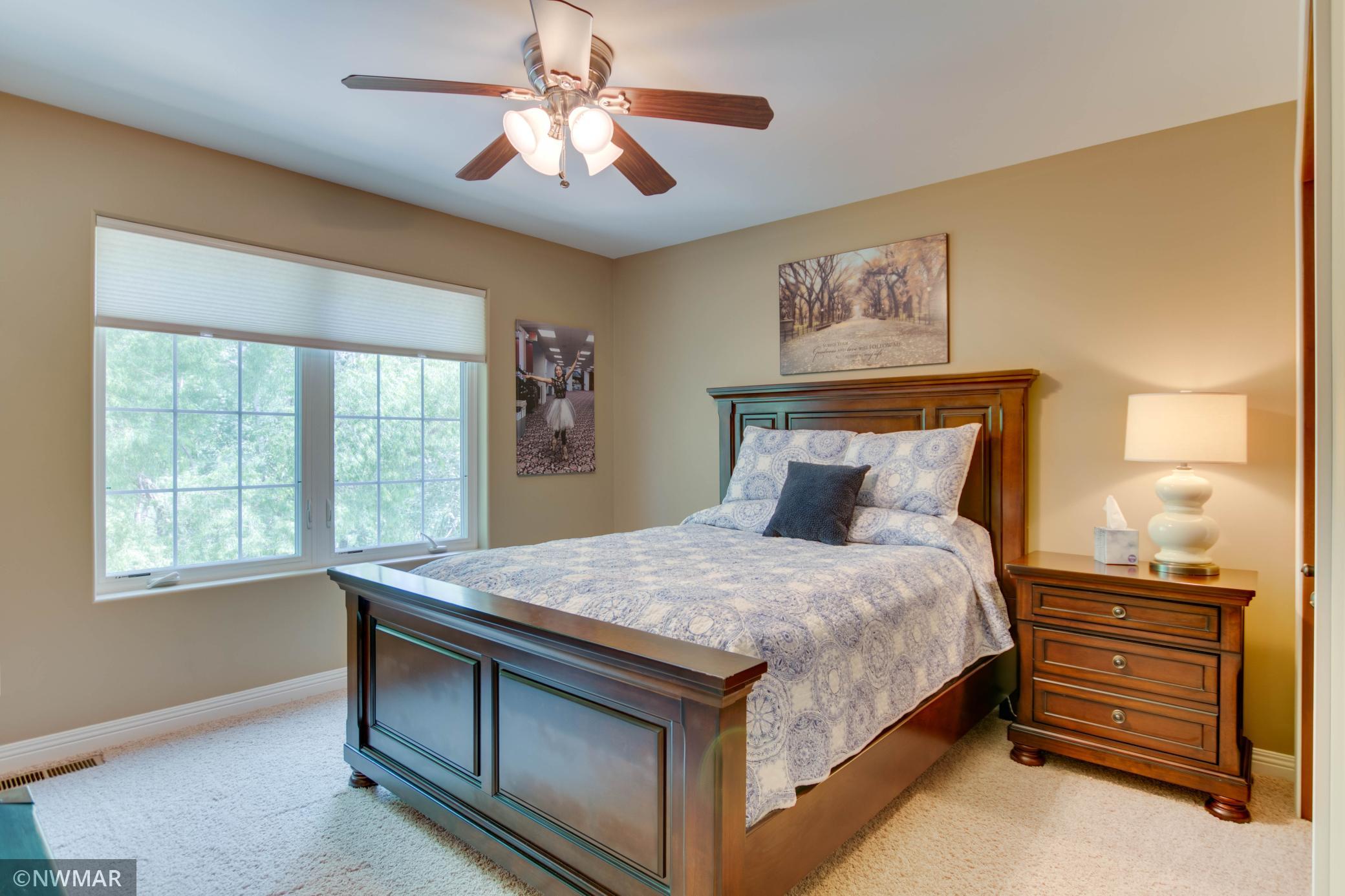 4240 Irvine Avenue NW Unit: 18