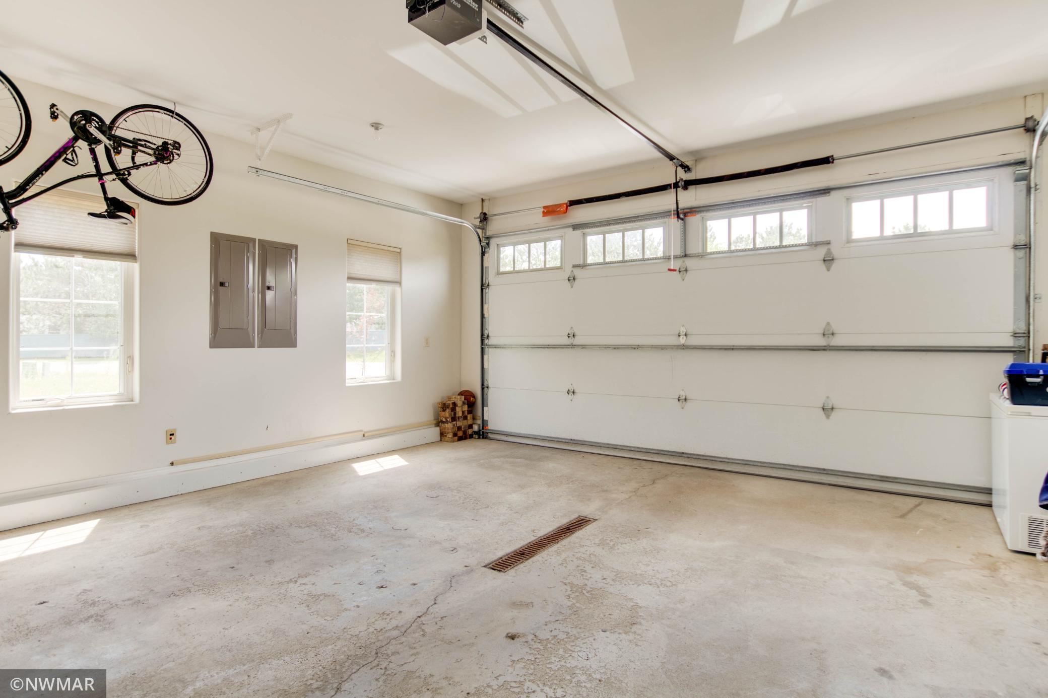 4240 Irvine Avenue NW Unit: 18