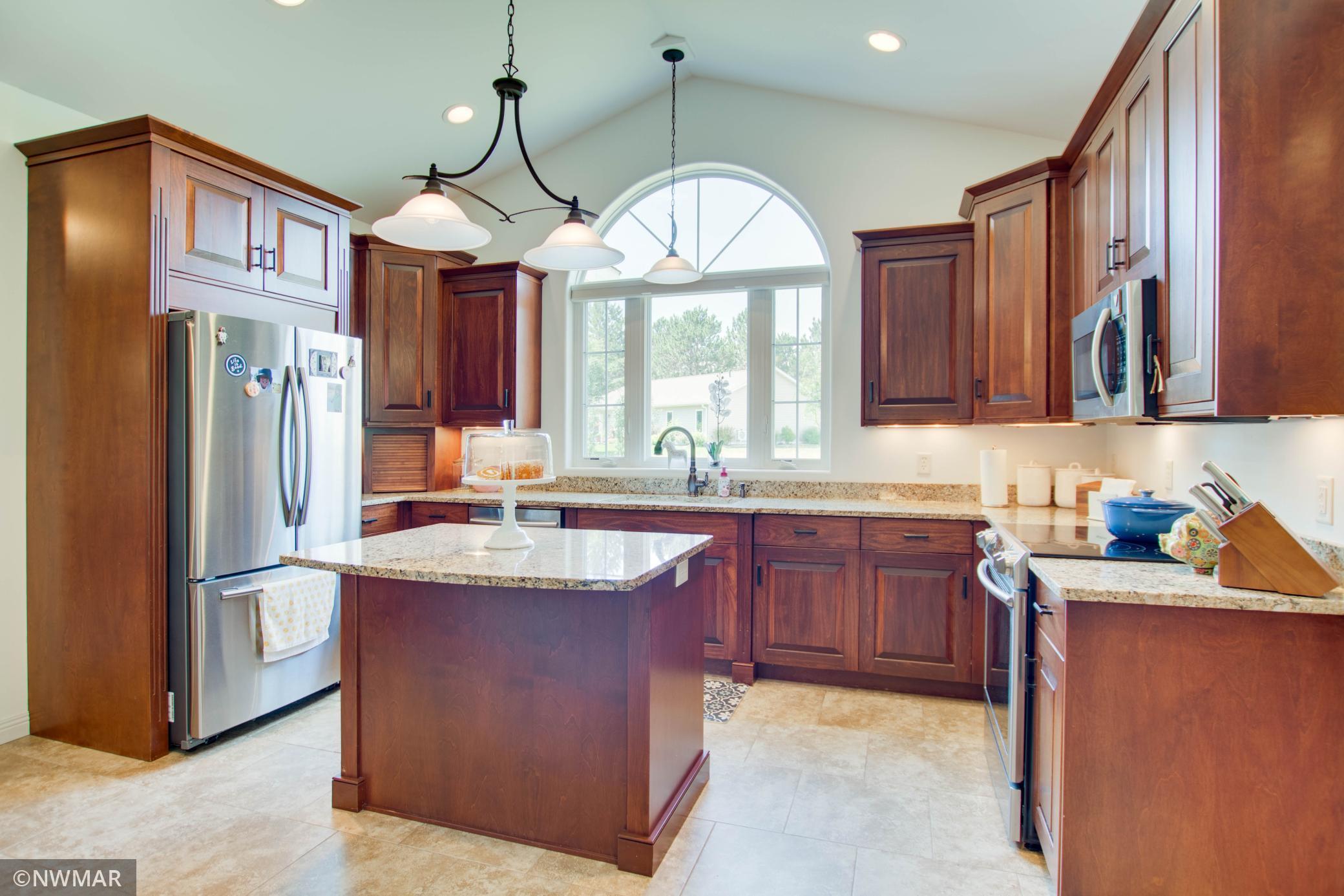 4240 Irvine Avenue NW Unit: 18
