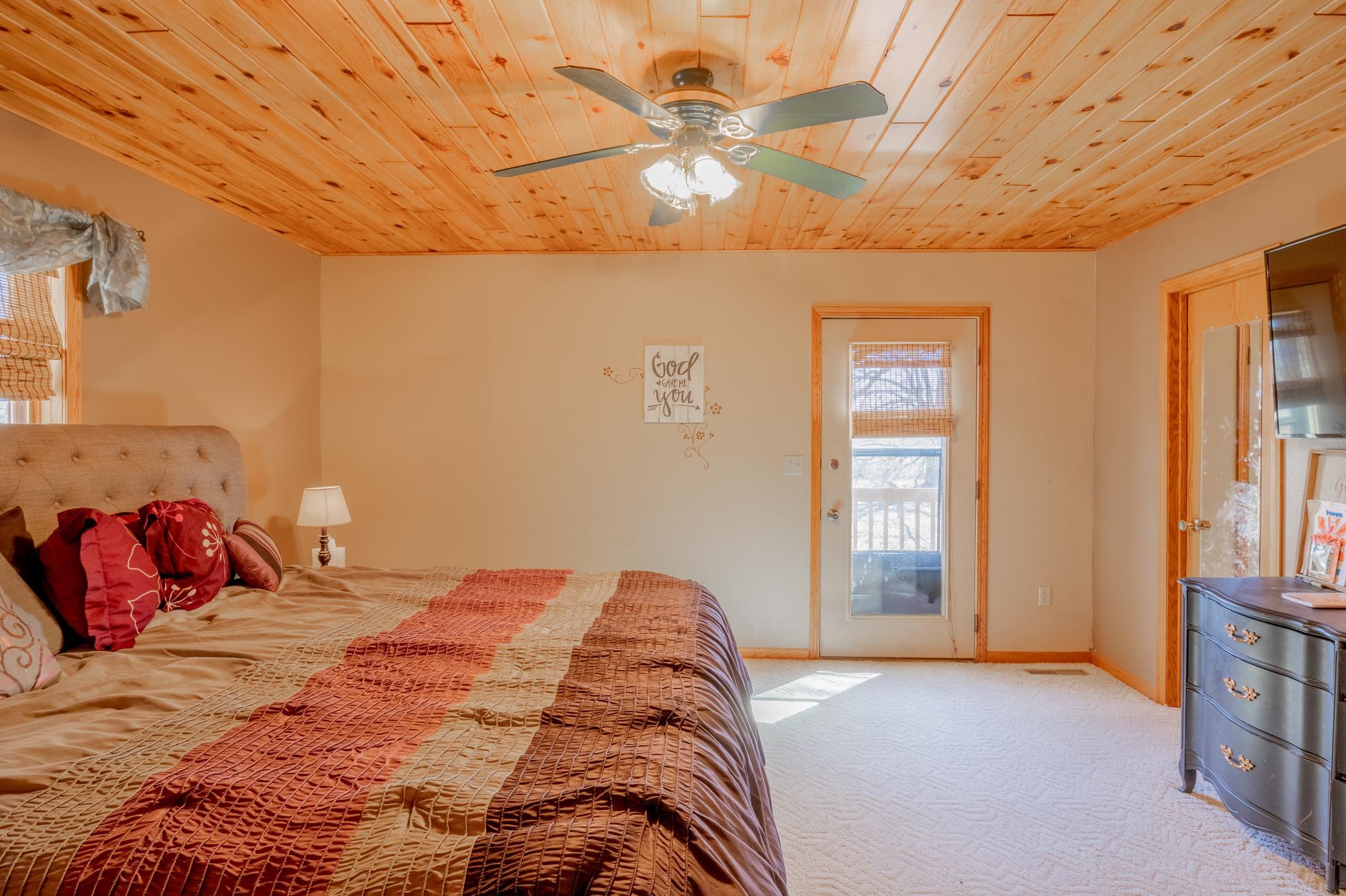 32557 County 30