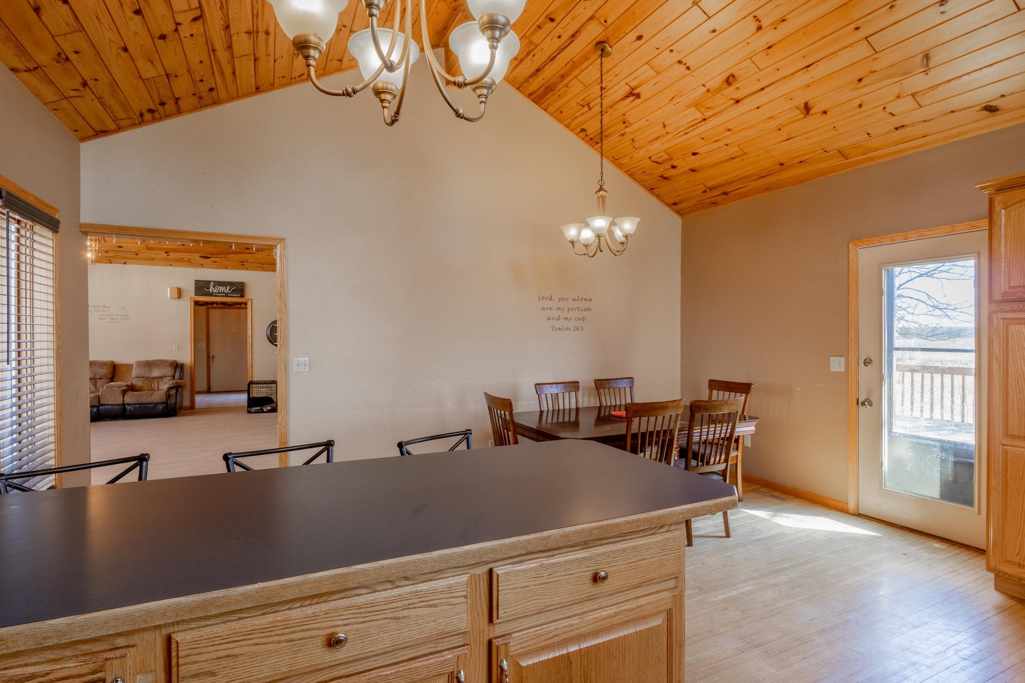 32557 County 30