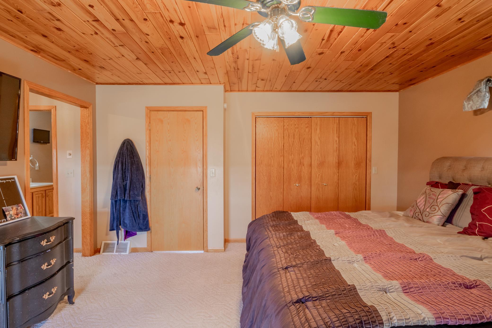 32557 County 30