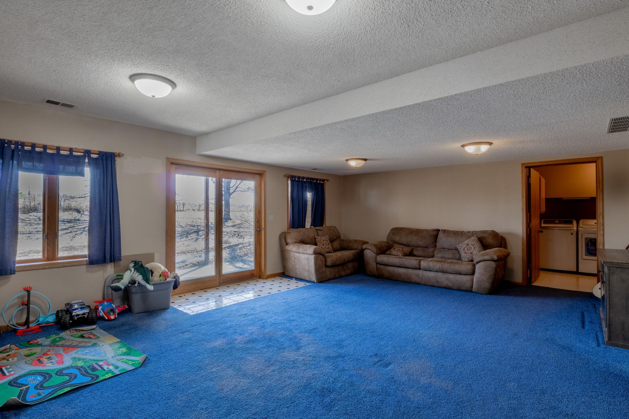 32557 County 30