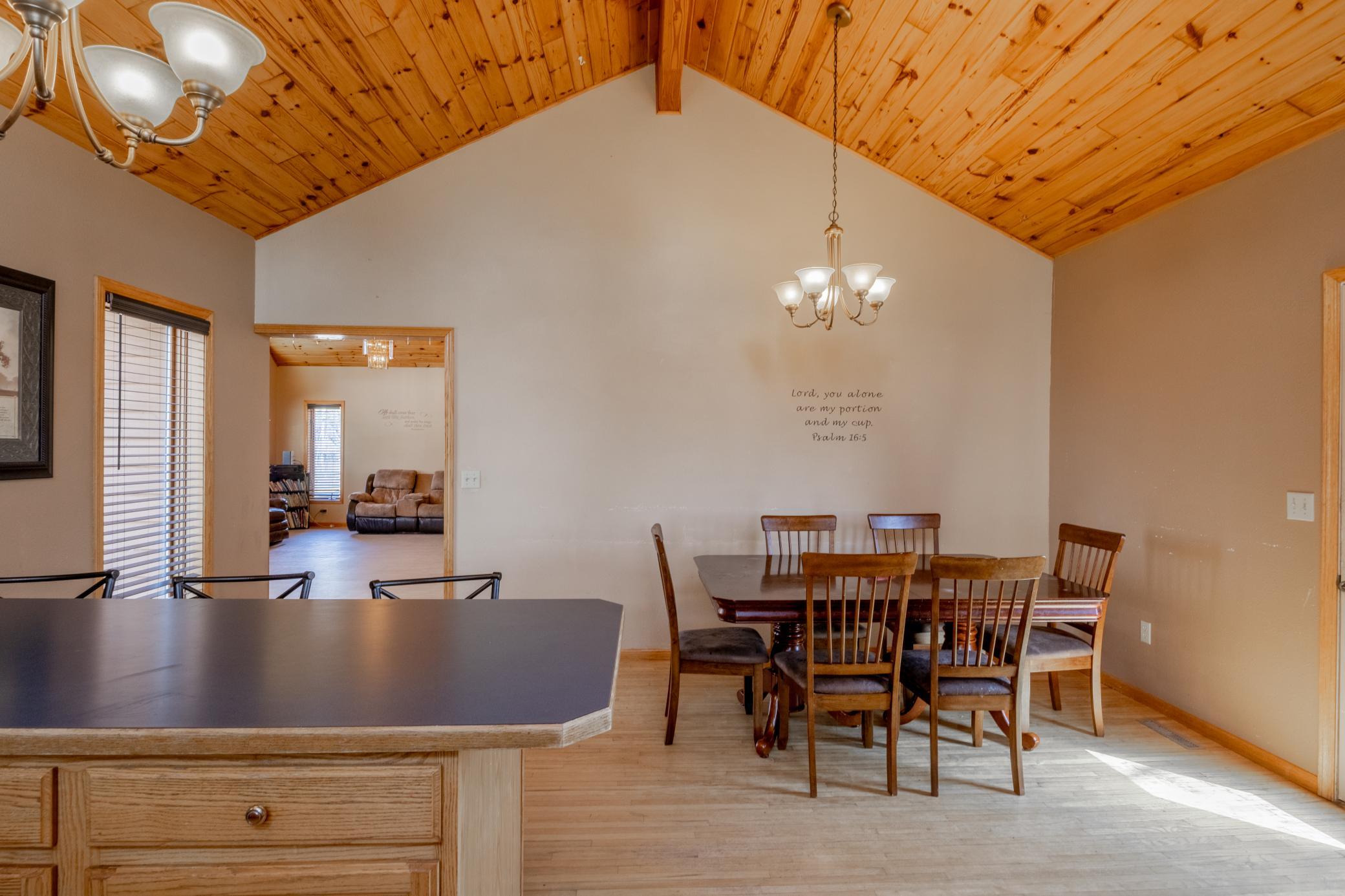 32557 County 30