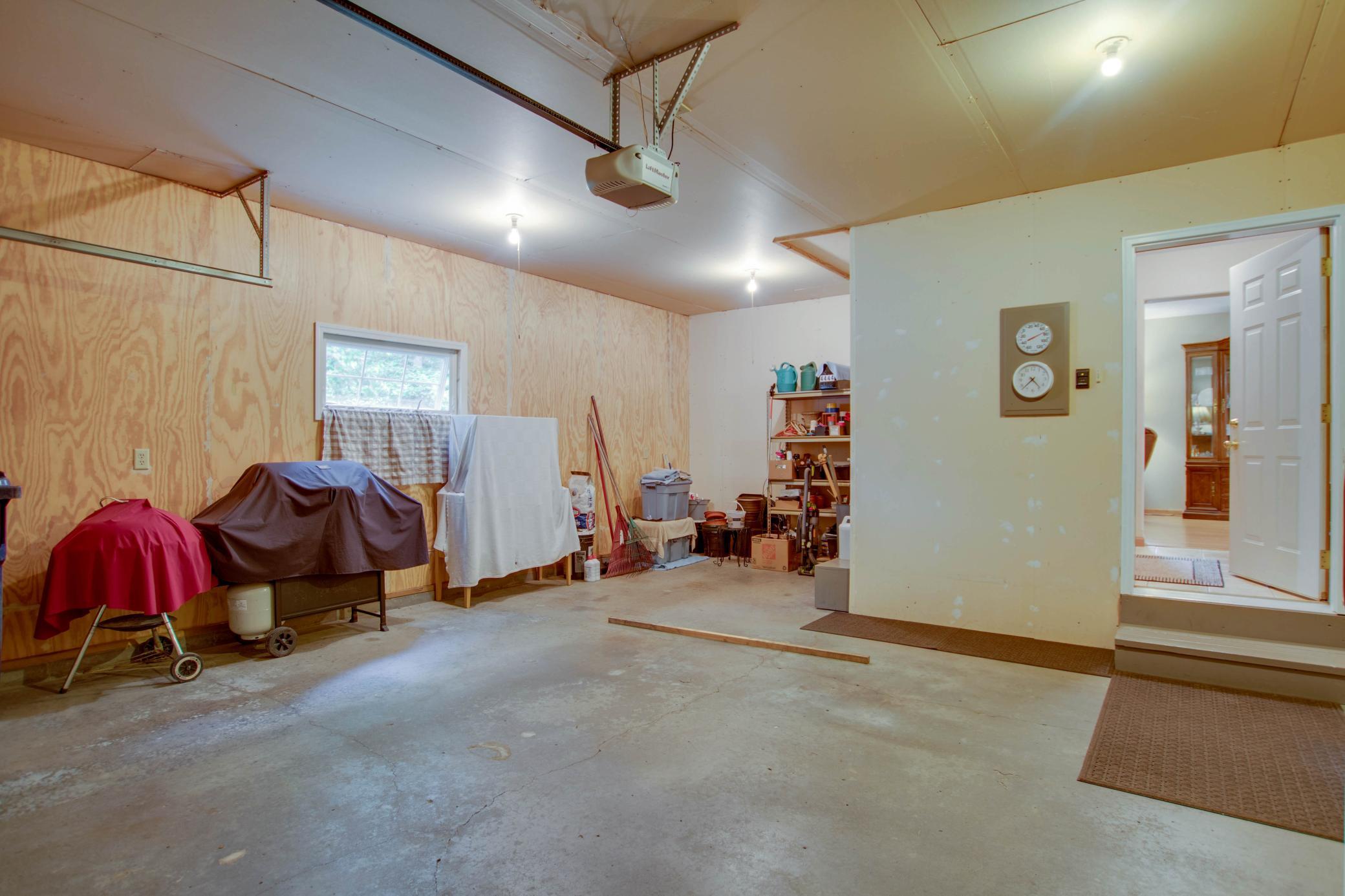 25079 County 9
