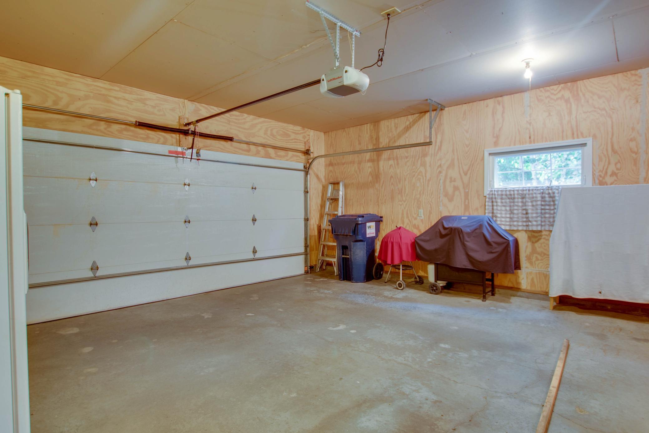 25079 County 9