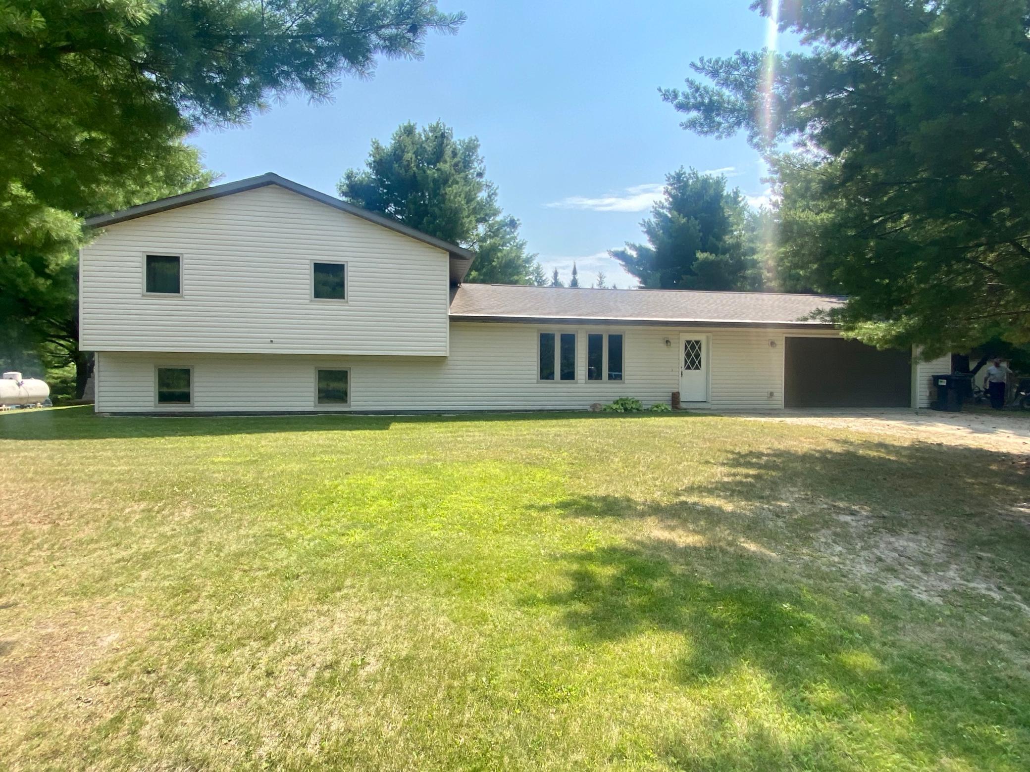 248 George Drive NE