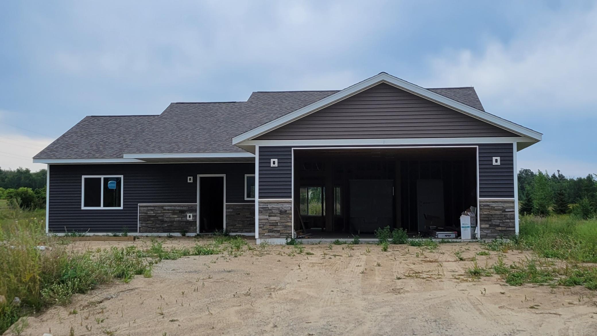 1201 Tyler Avenue NE Unit: 62