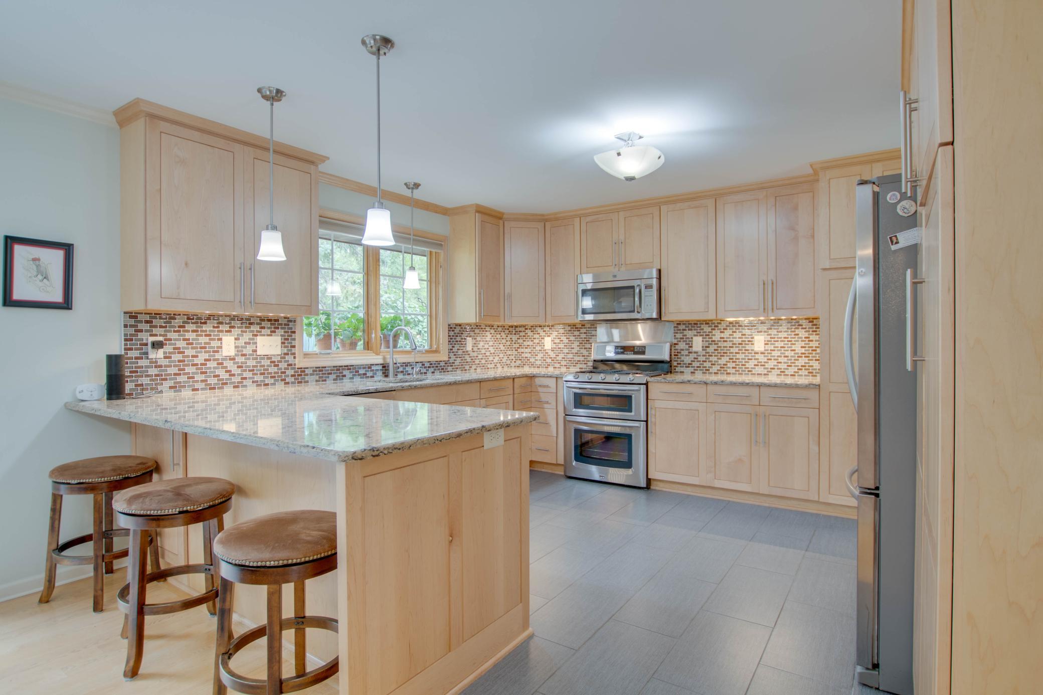 153 Lakewood Drive NW