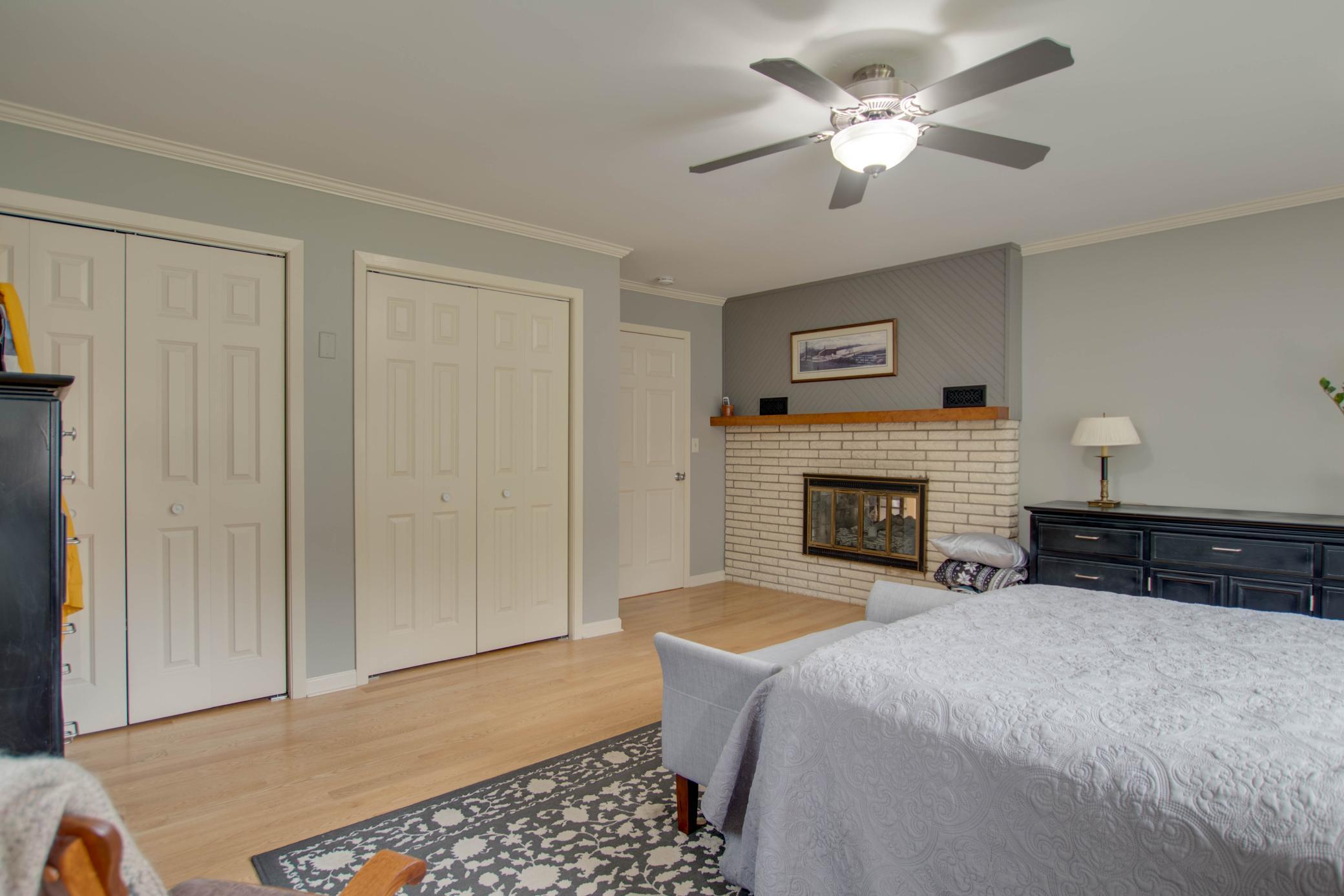 153 Lakewood Drive NW
