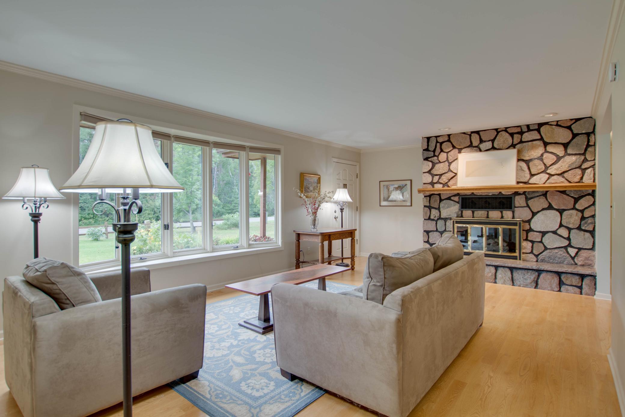 153 Lakewood Drive NW