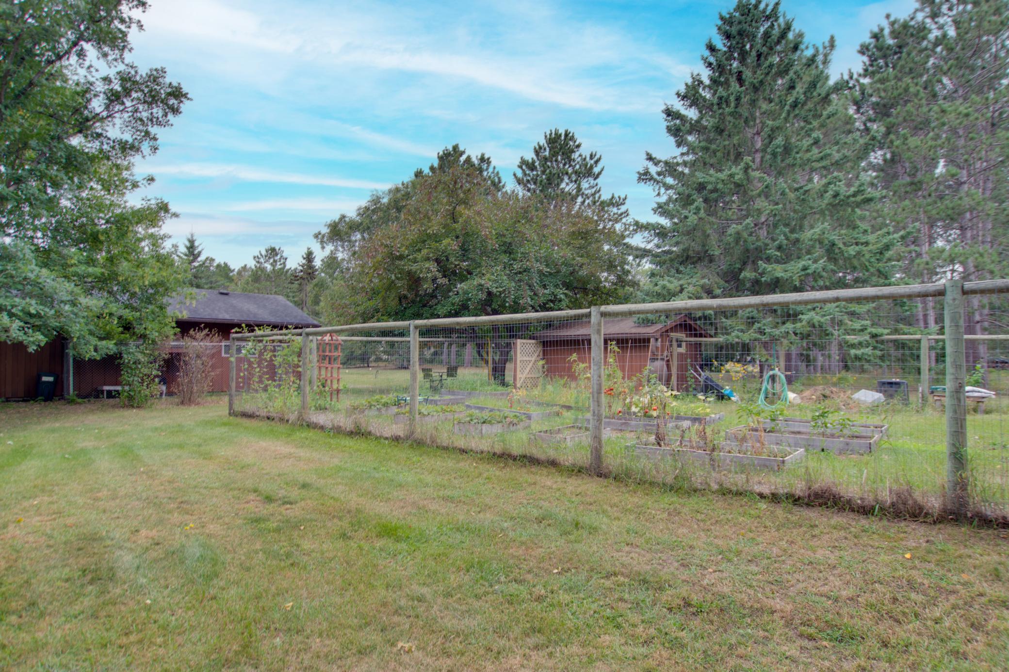 153 Lakewood Drive NW