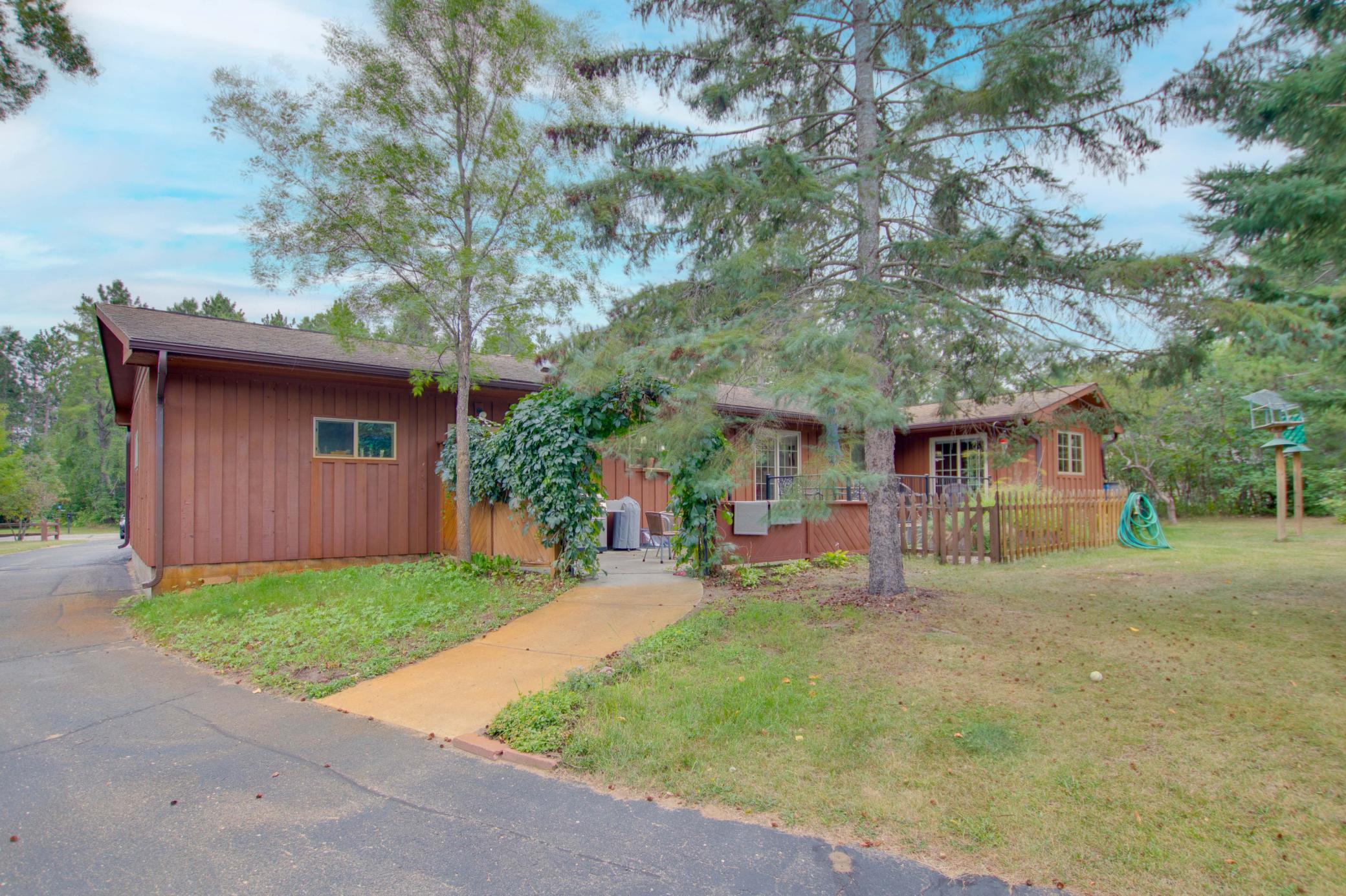 153 Lakewood Drive NW
