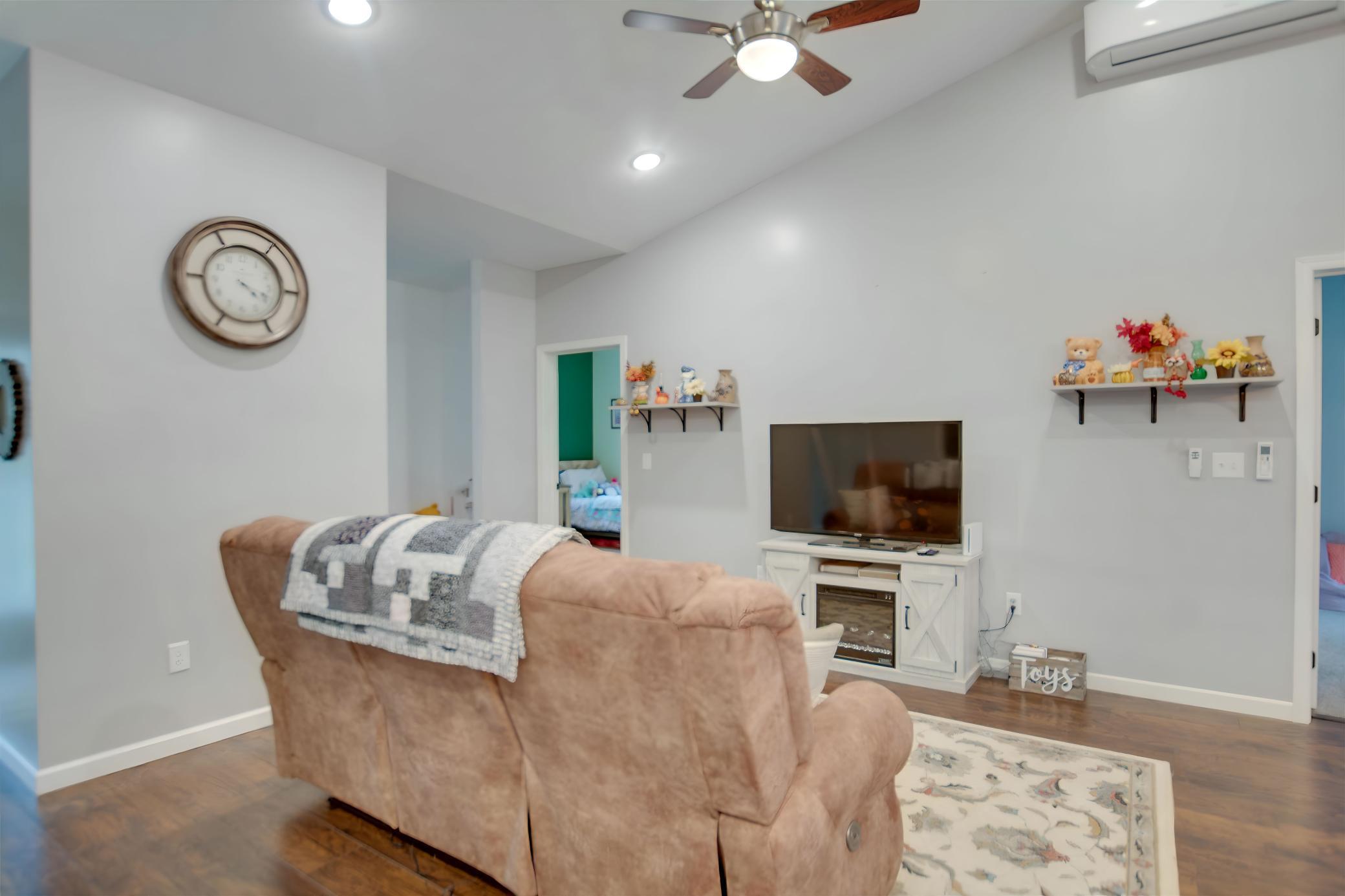 51143 W Mayberry Drive