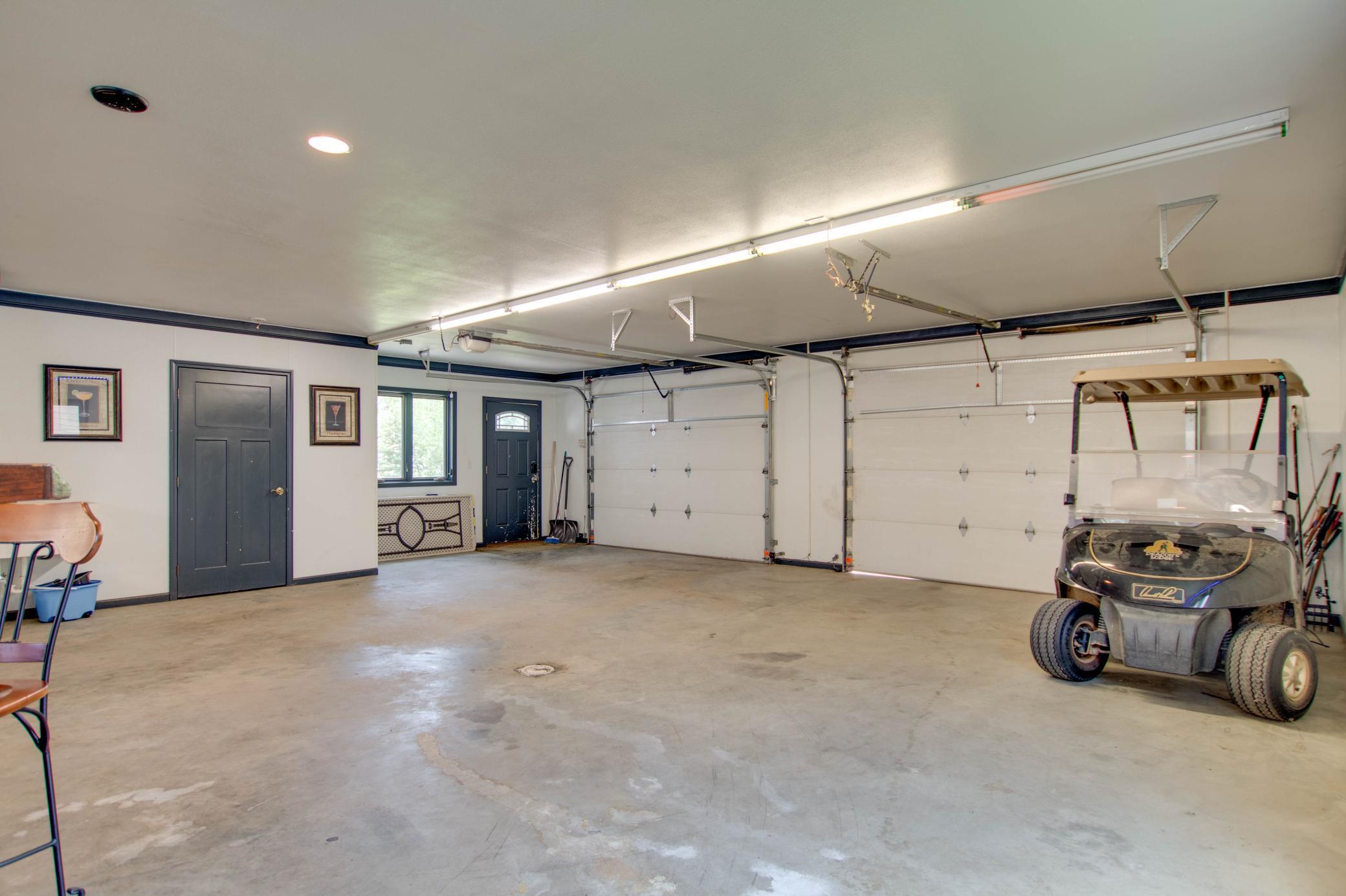 906 Patricia Lane NW
